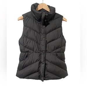 J Crew Women’s Black Down Puffer Vest Medium